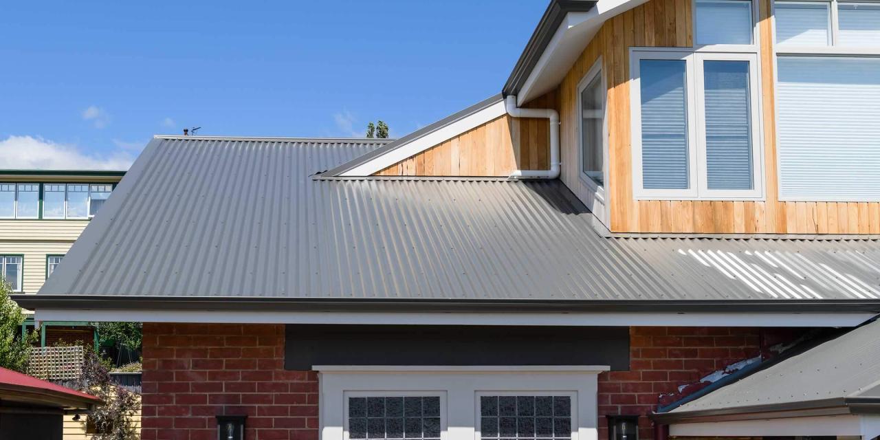Contractors roofing